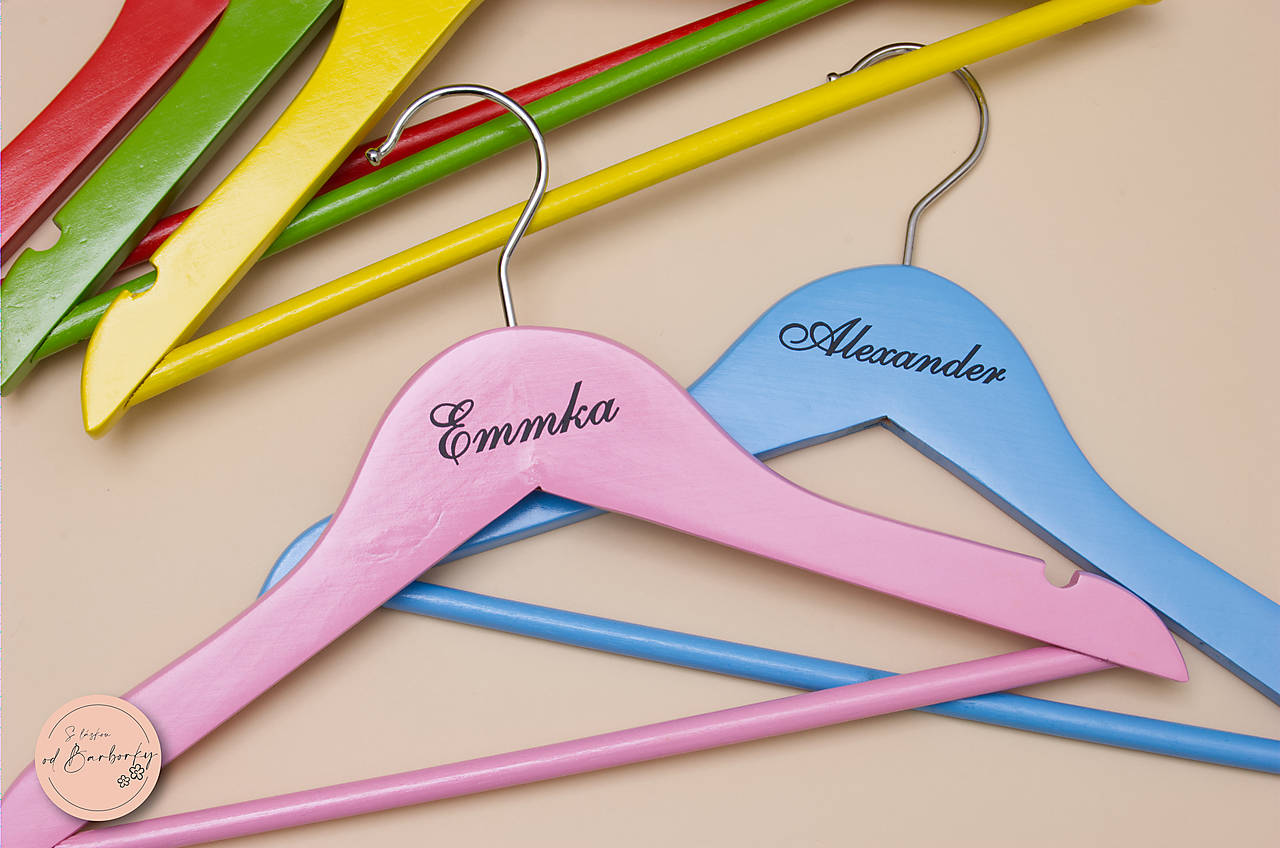 Detské vešiaky s menom - farebné