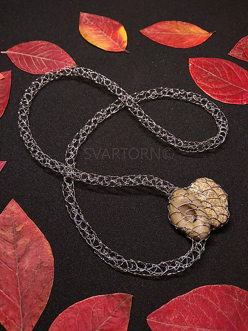 Náhrdelníky - Náhrdelník amulet Sula - 16535890_