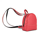 Batohy - Moderný malý ruksak z pravej kože v červenej farbe - 16538227_