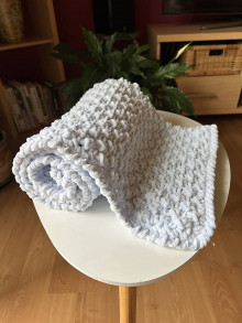 Detský textil - Ručně pletená žinylková deka pro miminko - bledě modrá - 16536853_