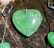 Náhrdelníky - Prívesok veľké zelené srdce §82 - 16537392_