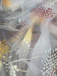 Úžitkový textil - Organza v metráži biela s kvetmi púpavy - 16536817_