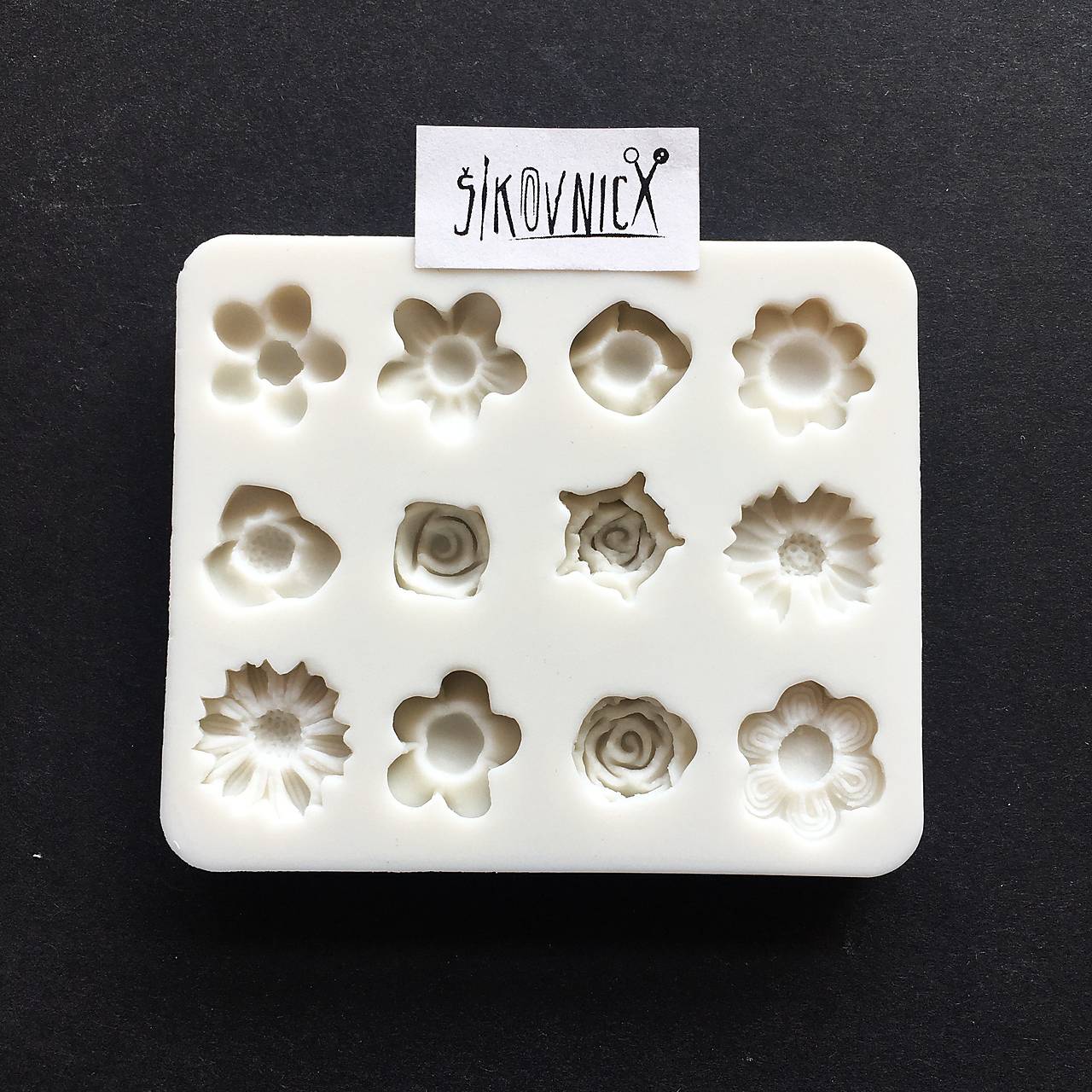 Silikónová  forma - kvety, kvetinky, 8,8x7,5 cm