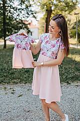 Mušelínové šaty – MAMA a DCÉRA - ružové pivonky