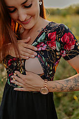 Oblečenie na dojčenie - Mušelínové šaty na dojčenie - zlaté kvety čierne - 16539847_