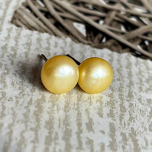 Freshwater Pearls Stud Earrings / Napichovacie náušnice so sladkovodnými perlami E033