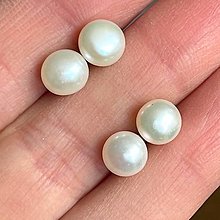 Náušnice - Freshwater Pearls Stud Earrings / Napichovacie náušnice so sladkovodnými perlami E033 - 16543323_