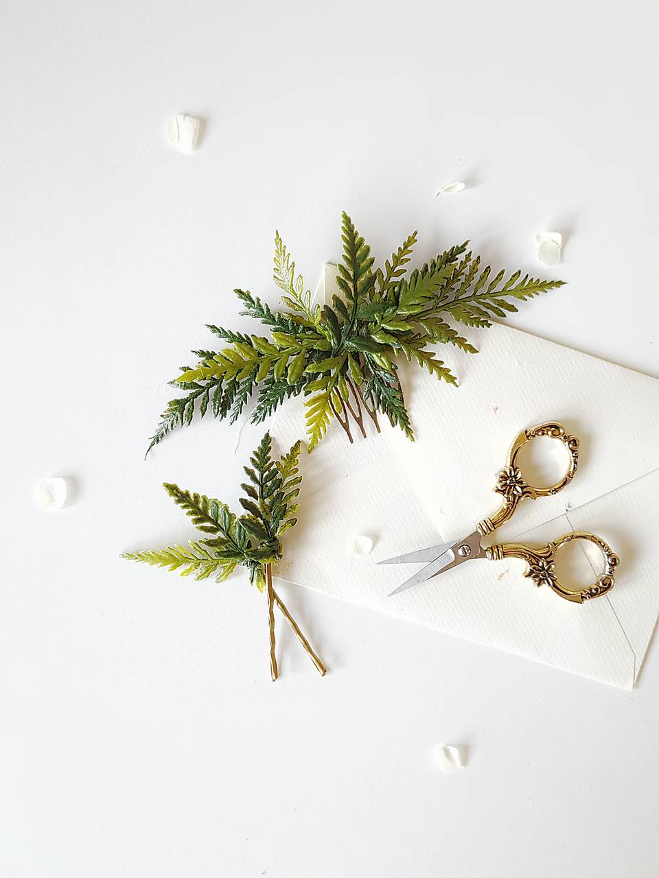 Kvetinový hrebienok a vlásenky "papradie" 