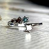Prstene - Diamond Star AG925 Ring / Jemný strieborný prsteň s modrým diamantom a hviezdami E032 - 16548036_