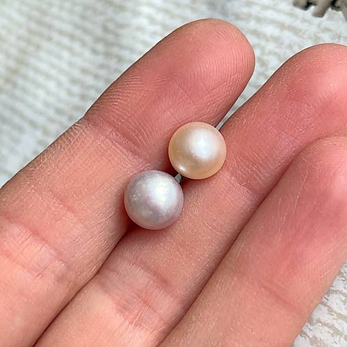 ZĽAVA 50% Freshwater Pearls Stud Earrings / Napichovacie náušnice so sladkovodnými perlami E033