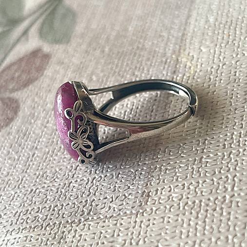 Natural Ruby Filigree AG925 Silver Ring  / Strieborný prsteň s rubínom E033