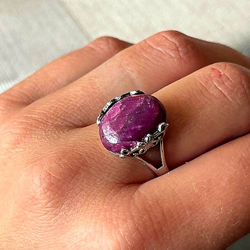 Natural Ruby Filigree AG925 Silver Ring  / Strieborný prsteň s rubínom E033