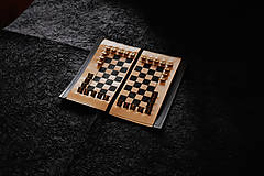 Iné - Minimalistický cestovný šach z kože - 16547638_