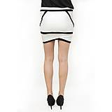 Sukne - Bielo - čierna geometrická sukňa - 16546378_