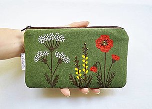 Taštičky - Taštička menšia - Kvety na zelenej (ručne maľovaná) - 16549491_