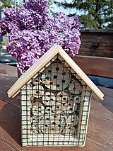 Dekorácie - Domček pre včielky samotárky - 16549353_