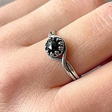 Prstene - Spinel Antique Silver Ring  / Vintage prsteň so spinelom E033 - 16552062_