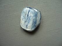 Minerály - Troml. - kyanit (disten) 20 mm, č.1393w - 16552678_