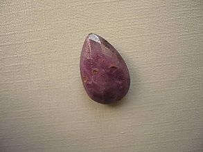 Minerály - Broušená kapka - rubín 18 mm č.20f - 16550902_