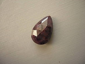 Minerály - Broušená kapka - rubín 19 mm č.29f - 16550929_