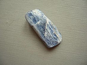 Minerály - Kyanit (disten) - špalíček 25 mm, č.50f - 16552626_