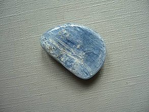 Minerály - Troml. - kyanit (disten) 23 mm, č.1390w - 16552671_