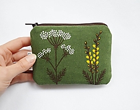 Peňaženky - Mini peňaženka (+zadný zips) - Kvety na zelenej (ručna maľba) - 16554838_