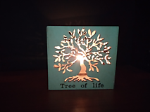 Svietidlá - Drevený svietnik "Strom života" - 16555098_