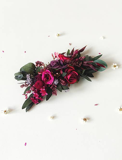 Kvetinový hrebienok "purpurový závoj"