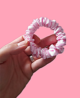 Ozdoby do vlasov - Saténová  scrunchies baby pink - 16558216_