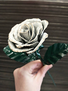 Dekorácie - Kovaná ruža- snežná pricezná - 16557691_