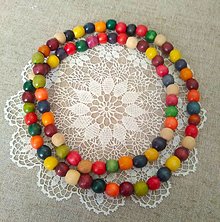 Náhrdelníky - Drevený náhrdelník farebný dlhý - 16561087_