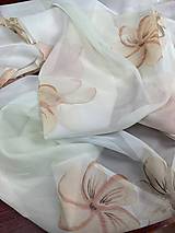 Úžitkový textil - Mušelín s motívom kvetov v béžovom metráž - 16560866_