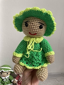 Hračky - háčkovaná bábika 3x (zeleno/žlté šatičky a klobúk) - 16561037_