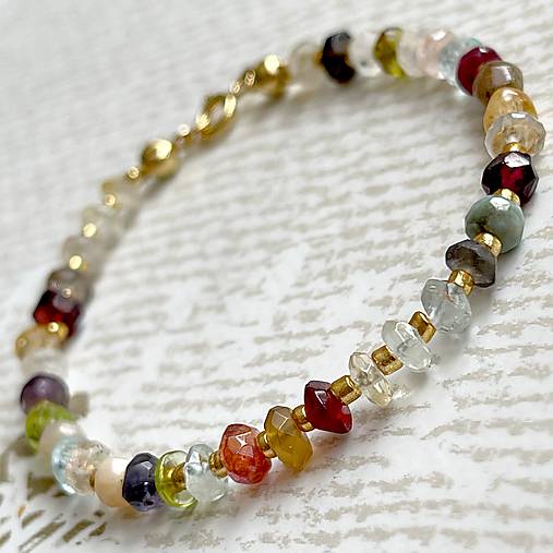 Mix Gemstones Bracelet AG925 AU585 / Náramok mix minerálov rondelky, AG925, pozlátený E036