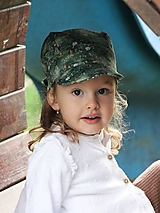 Detské čiapky - Letný detský šilt na zelenej lúke - prémiová bavlna - 16566711_