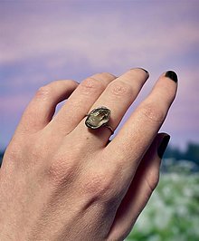 Prstene - Rôznorodé prstienky (Cínovaný prsteň - kríštáľ z Banskej Štiavnice) - 16565774_