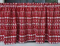 Úžitkový textil - Vitrážková záclonka,,čičmany na červenej" - 16568653_