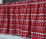 Úžitkový textil - Vitrážková záclonka,,čičmany na červenej" - 16568654_