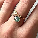 Prstene - Simple Leaf Green Kyanite Ag925 Gold Plated Ring / Strieborný pozlátený prsteň so zeleným kyanitom - 16568281_