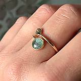 Prstene - Simple Leaf Green Kyanite Ag925 Gold Plated Ring / Strieborný pozlátený prsteň so zeleným kyanitom - 16568283_