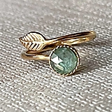 Prstene - Simple Leaf Green Kyanite Ag925 Gold Plated Ring / Strieborný pozlátený prsteň so zeleným kyanitom - 16568290_
