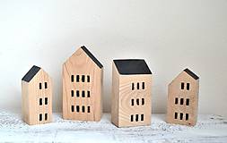 Dekorácie - Malé drevené domčeky -sada 4 kusy - 16569582_