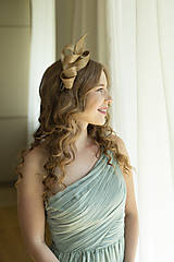 Ozdoby do vlasov - Zlatý fascinátor do vlasov na dvojitej pohodlnej čelenke, na svadbu,  na party - 16568808_