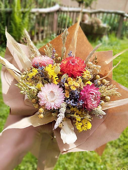 Kytica zo sušených kvetín - pestrofarebná