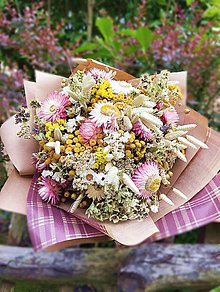 Dekorácie - Kytica zo sušených kvetín - fialová - 16568814_