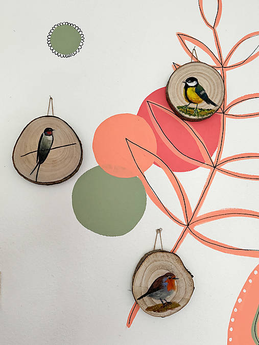 Vtáčky drevené- dekorácia na stenu