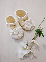 Detské topánky - Sandálky s kvetinkou - 16571283_
