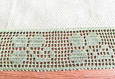 Úžitkový textil - Mentolová utierka s háčkovanou krajkou "Ďatelinka" - 16570997_