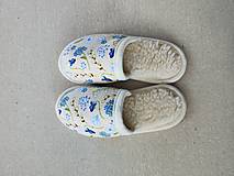 Ponožky, pančuchy, obuv - VLNIENKA barefoot papuče na doma 100% ovčia vlna MERINO Baranček Nezábudky - 16574190_